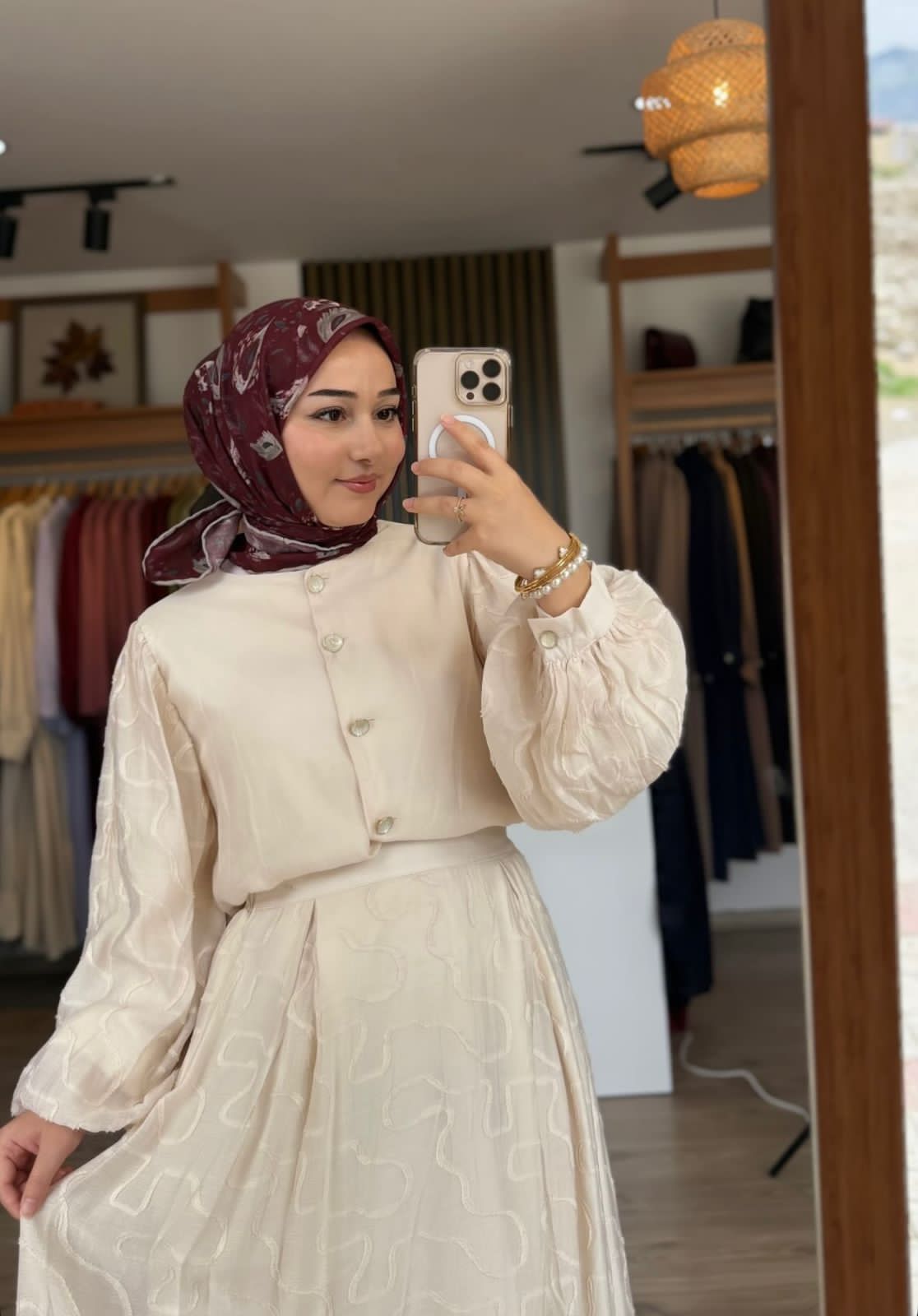 Hüseyinbeyoğlu Zeki Partner Bayan Escort Nermin