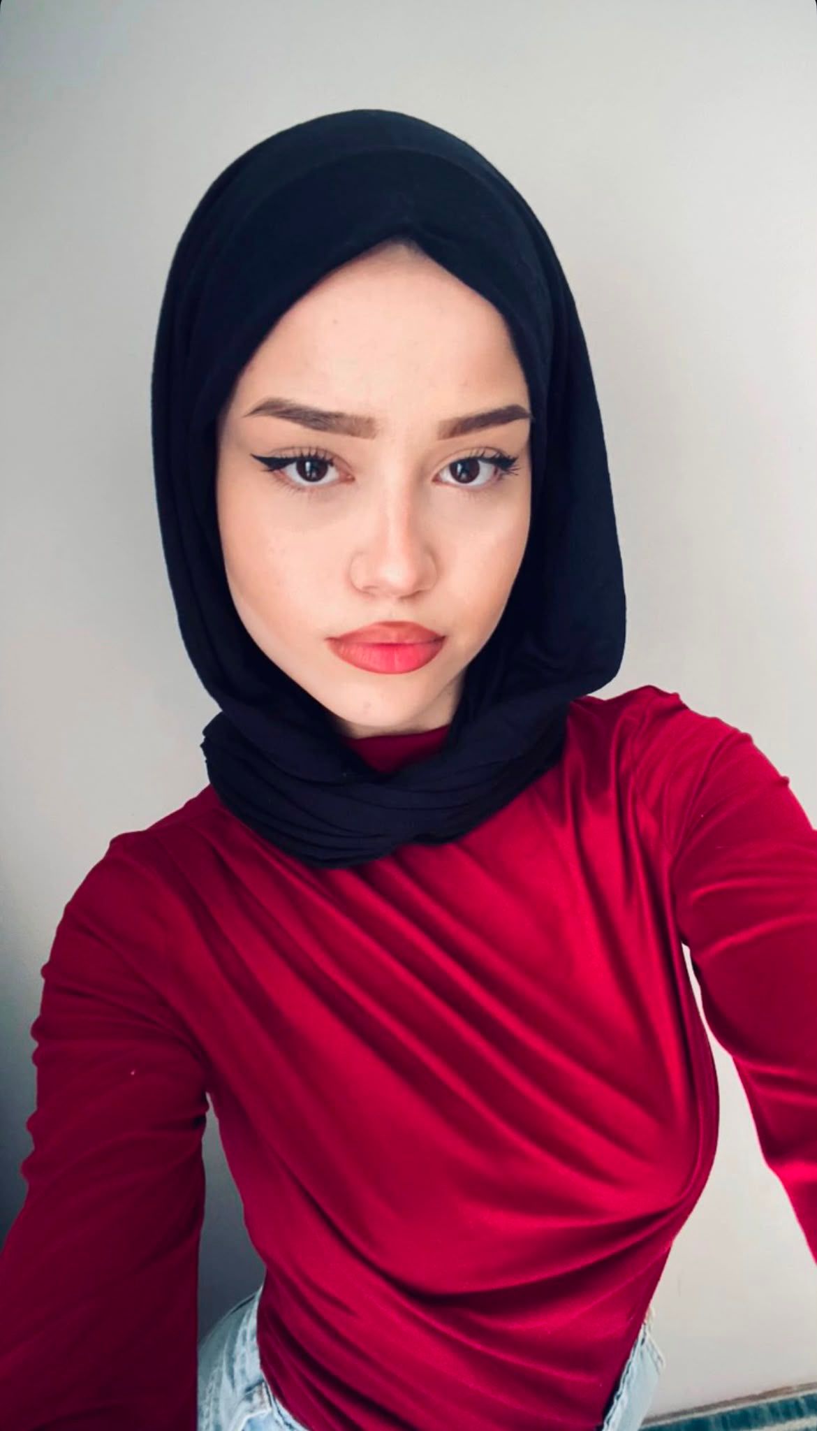 Hacıhalil Genç Bayan Escort Hale
