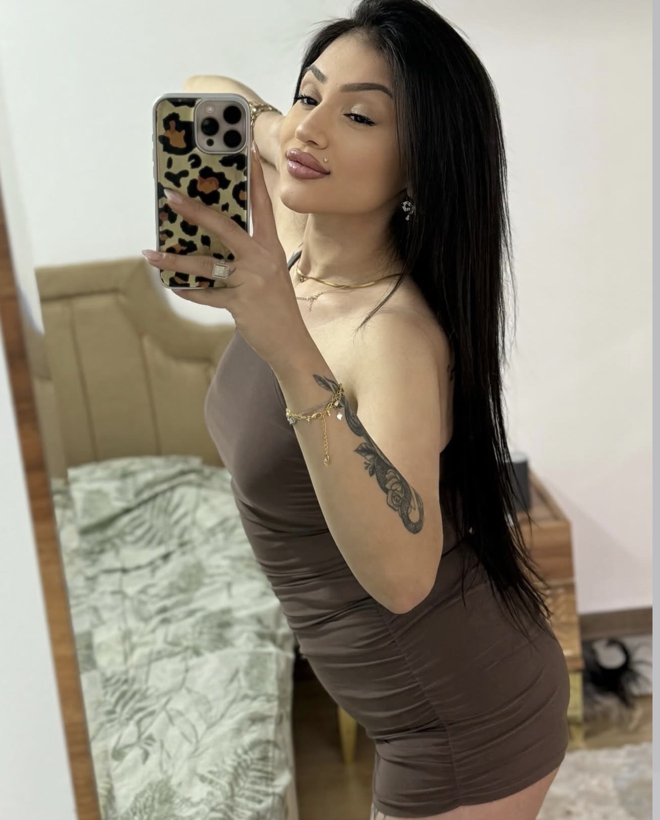 Yenişehir Başarıya Odaklanmış Kadın Bayan Escort Hülya